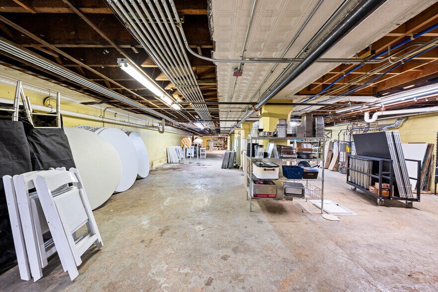 More Photos Of 144 W Liberty St, Wooster Office For Sale