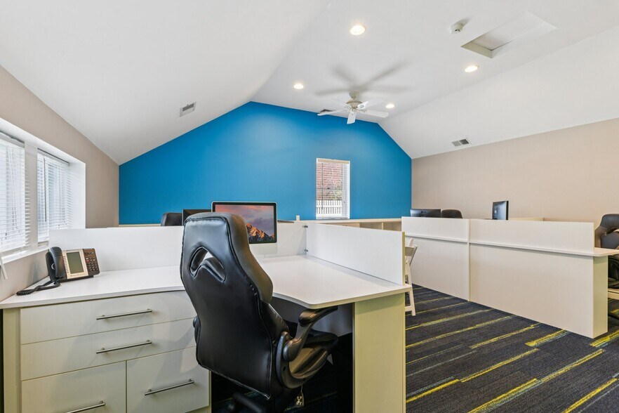 More Photos Of 1 Huntington Bay Rd, Huntington Office For Sale