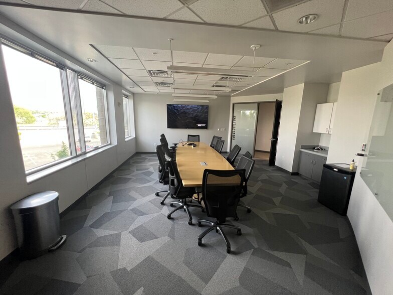 More Photos Of 10619 S Jordan Gtwy, South Jordan Office For Lease