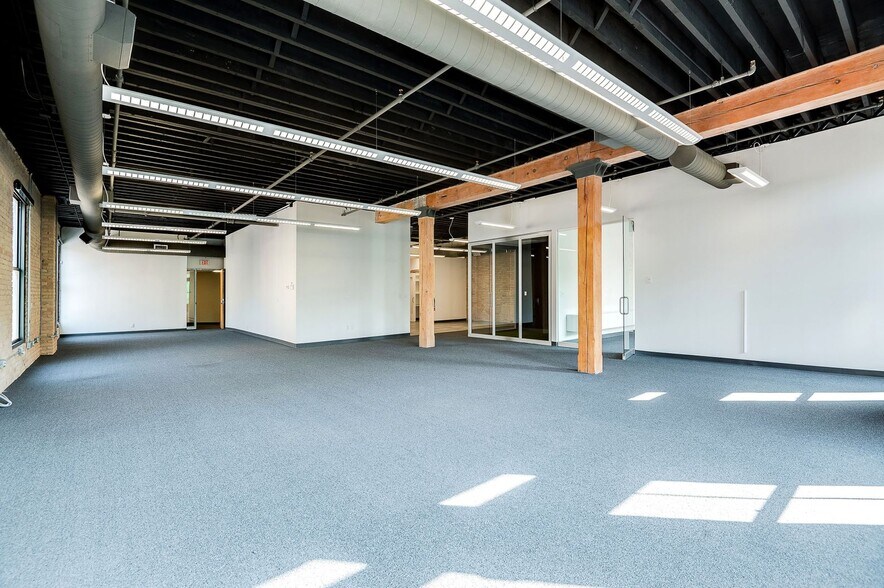 More Photos Of 211 N 1st St, Minneapolis Loft Creative Space For Lease