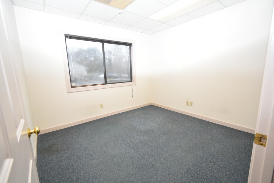 More Photos Of 3200 Croasdaile Dr, Durham Medical For Sale