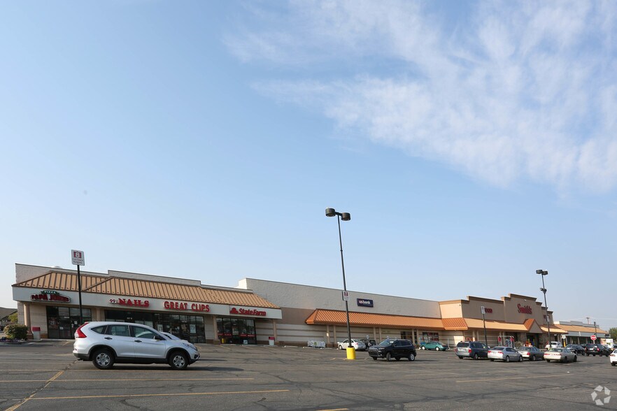 More Photos Of 893-975 W 1700 S, Syracuse Unknown For Lease