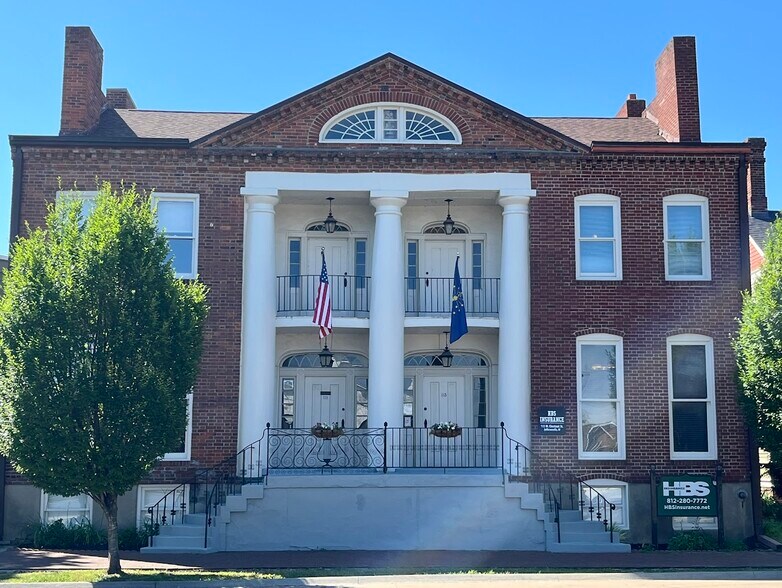 Primary Photo Of 111 W Chestnut St, Jeffersonville Office For Lease