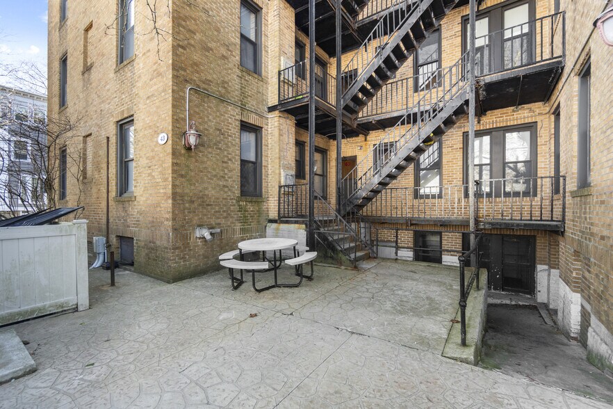More Photos Of 43 Granite St, New London Apartments For Sale