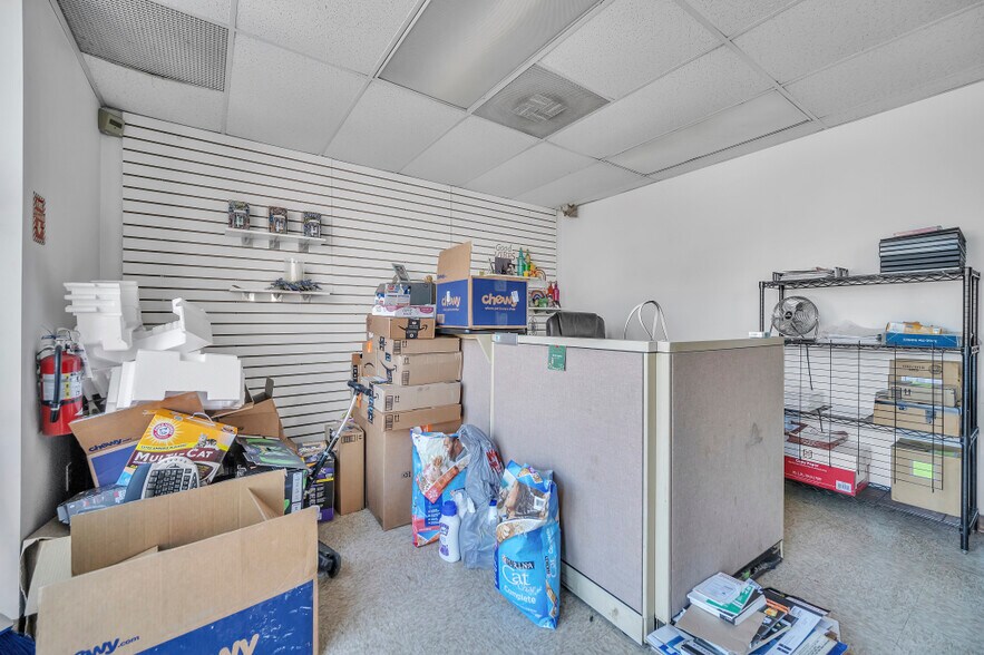 More Photos Of 4878 Van Epps Rd, Brooklyn Heights Manufacturing For Sale