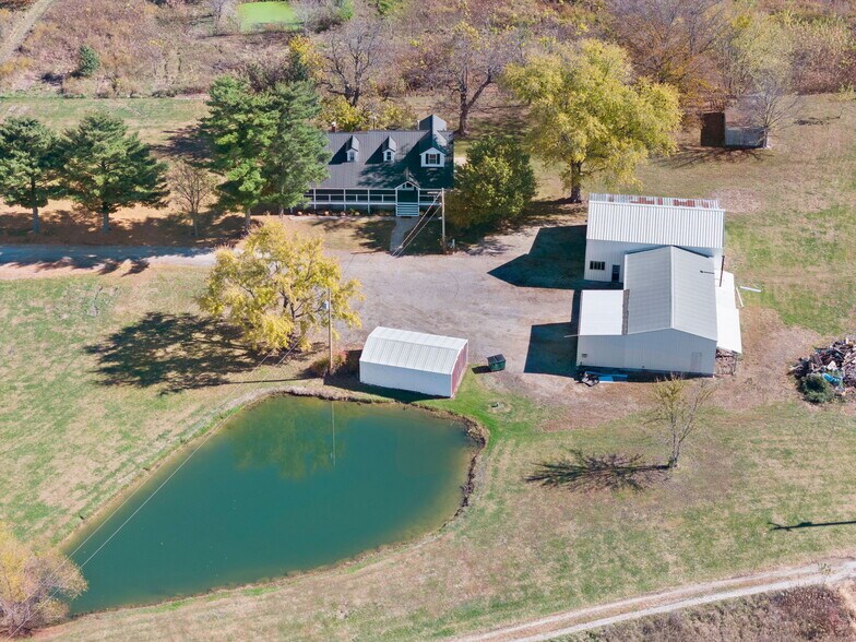 More Photos Of 29560 Reames Ln, Jonesburg Industrial For Sale