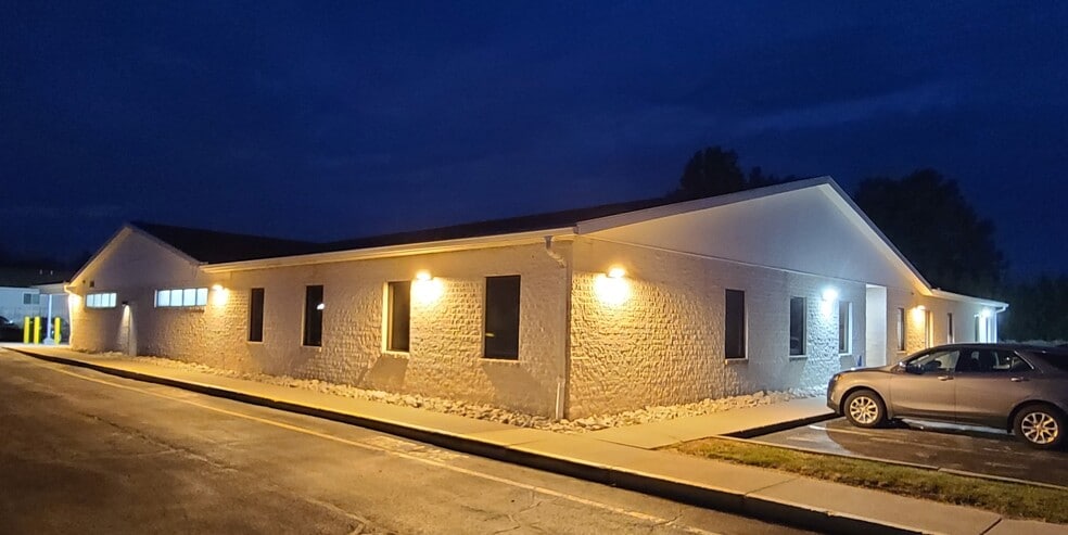 More Photos Of 1360 Reimer Rd, Wadsworth Flex For Sale