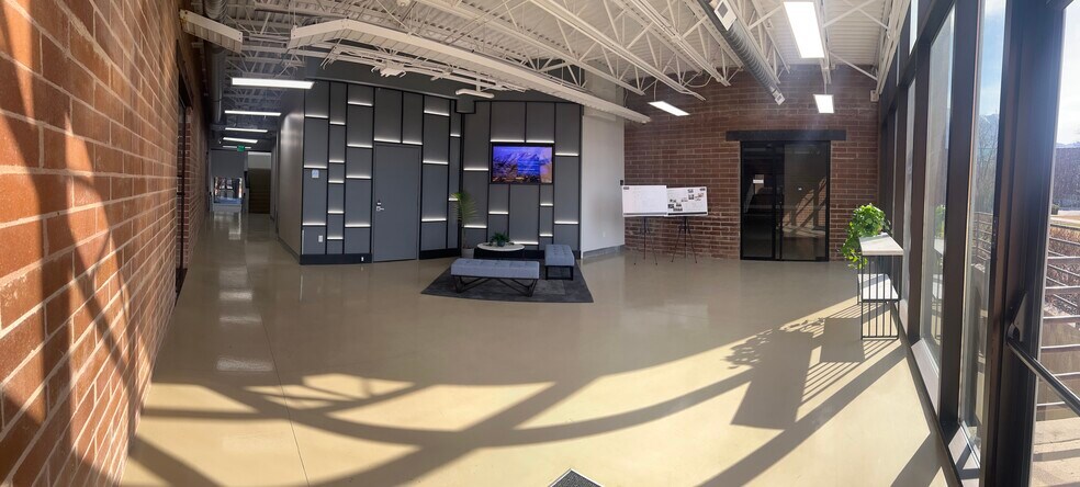 More Photos Of 500-560 E Timpanogos Cir, Orem Coworking Space