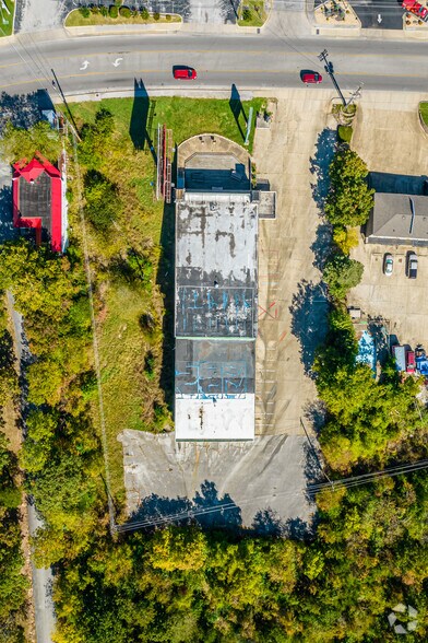 More Photos Of 1900 W 76 Country Blvd, Branson Hotel For Sale