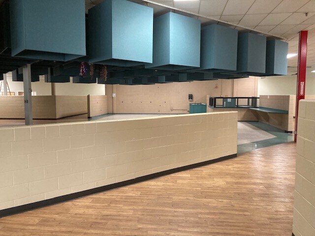 More Photos Of 110 Leffel Ln, Springfield Service For Lease