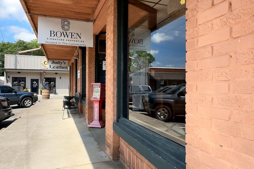 More Photos Of 250 Main St, Lynchburg Land For Sale
