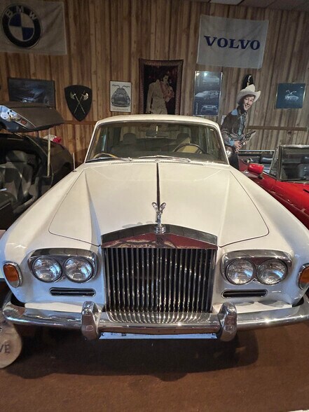 More Photos Of , Toledo General Retail For Sale