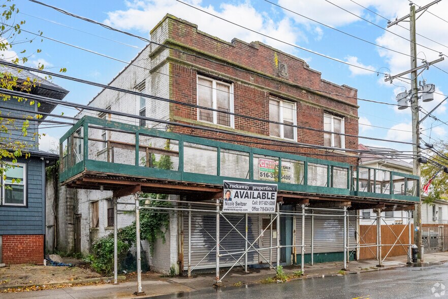 Primary Photo Of 11307 Rockaway Beach Blvd, Neponsit Storefront Retail Residential For Lease