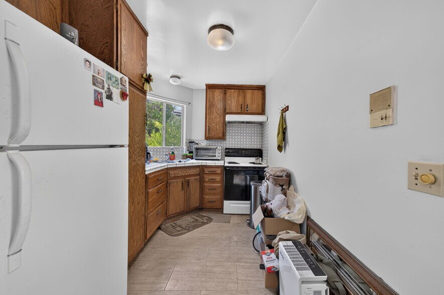 More Photos Of 1459 Stanley Ave, Glendale Apartments For Sale