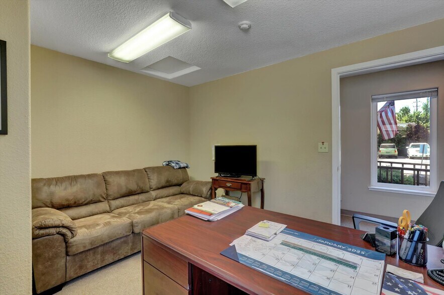 More Photos Of 231 E Main St, Grass Valley Office For Sale