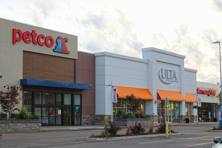 More Photos Of 1 - C Patriot Pl, Foxborough Unknown For Lease