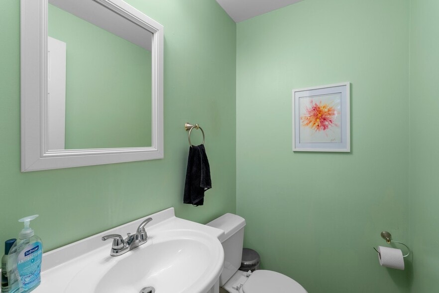 More Photos Of 1608 Eastern Ave, Baltimore Office Residential For Sale