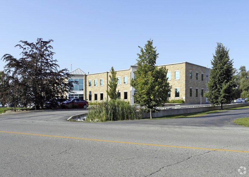 More Photos Of 50 Fleming Dr, Cambridge Flex For Lease