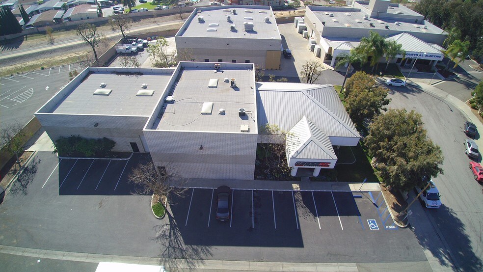 More Photos Of 250 N Orange Ave, Brea Warehouse For Sale