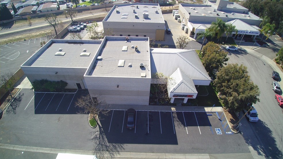 More Photos Of 250 N Orange Ave, Brea Warehouse For Sale