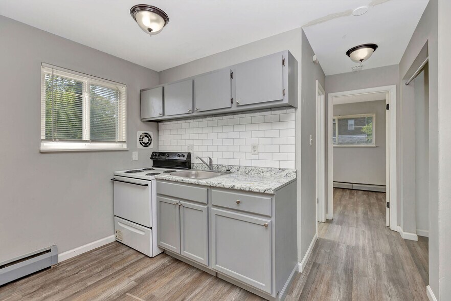 More Photos Of 1005-1007 Dana Ave, Cincinnati Apartments For Sale
