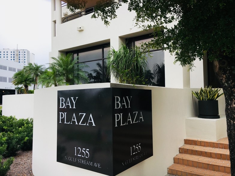 More Photos Of 1255 N Gulfstream Ave, Sarasota Apartments For Sale