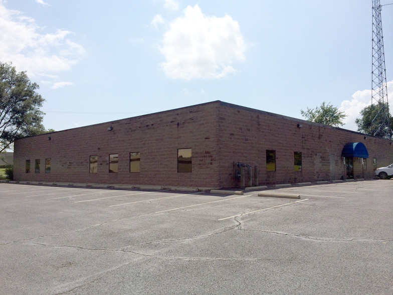 Primary Photo Of 7755 Freedom Ave NW, Canton Movie Radio TVStudio For Lease