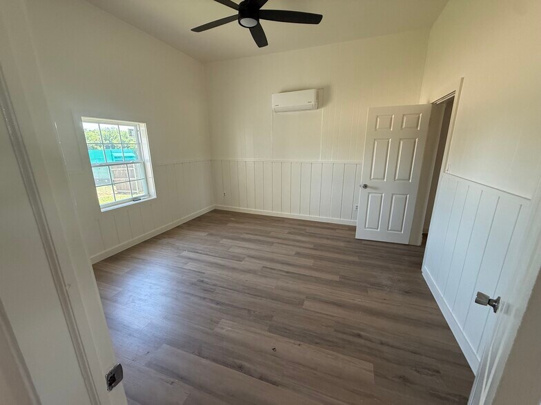 More Photos Of 580 County Road 196, Georgetown Unknown For Lease