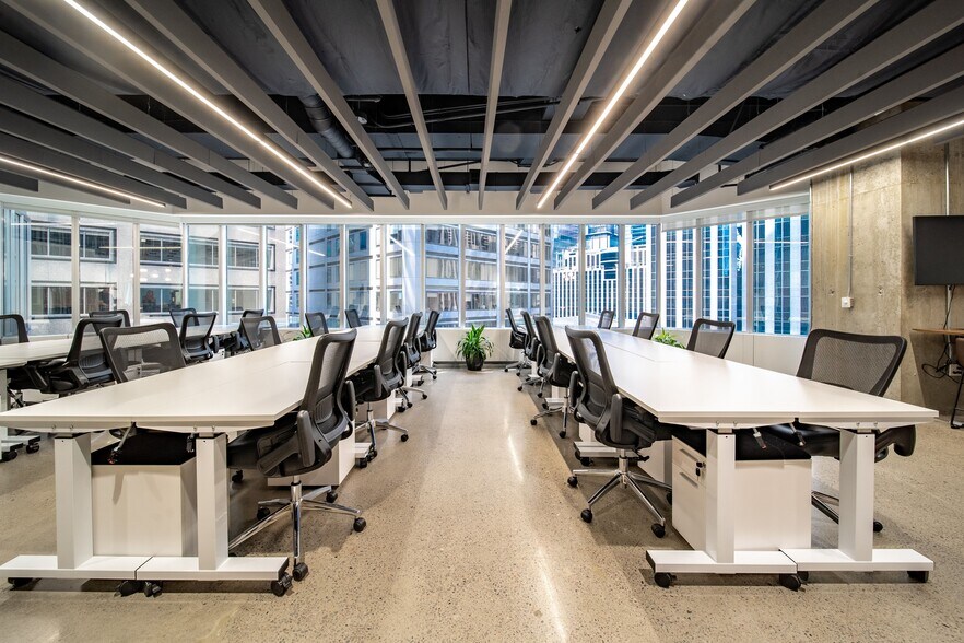More Photos Of 150 King St W, Toronto Office For Lease