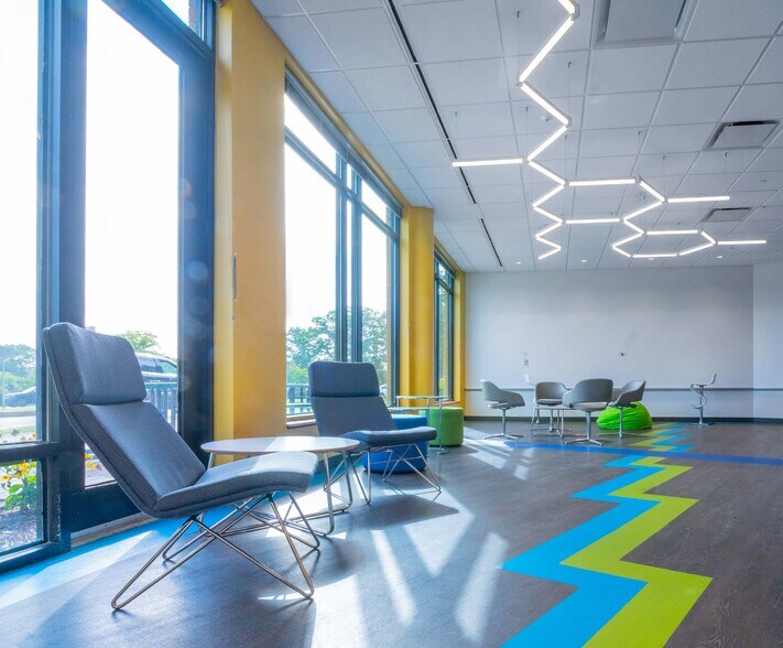 More Photos Of 500 River Ridge Dr, Norwood Office For Lease