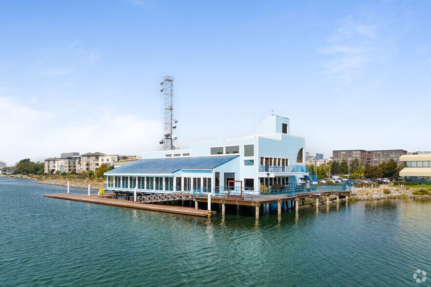 Primary Photo Of 15 Embarcadero W, Oakland General Retail For Sale