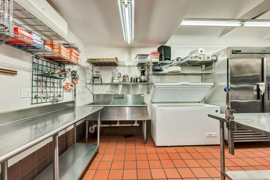 More Photos Of , Brookfield Unknown For Sale