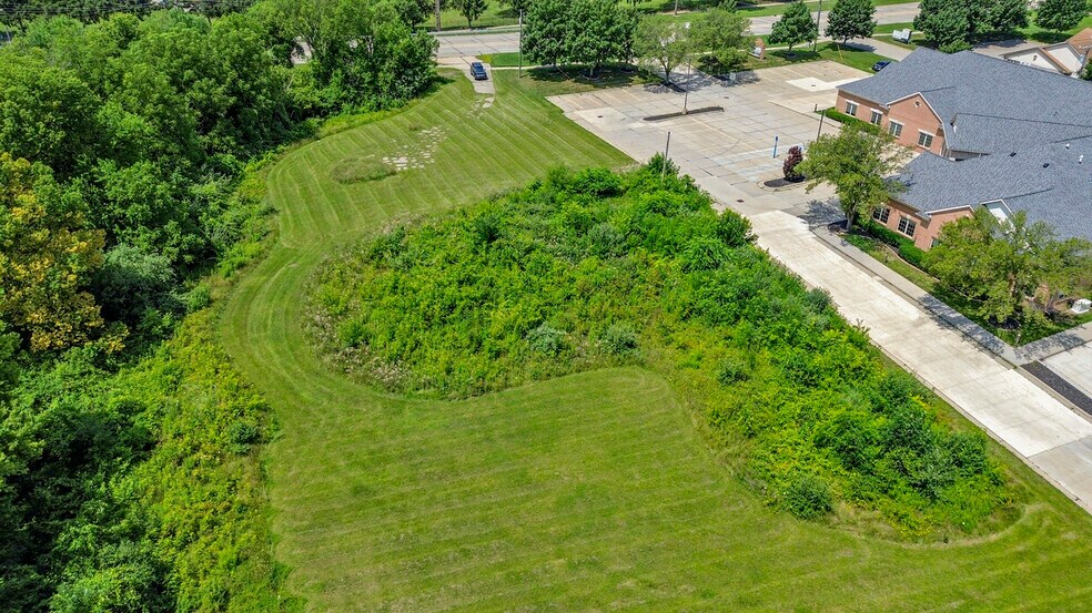 More Photos Of 38500 Garfield Rd, Clinton Township Land For Sale