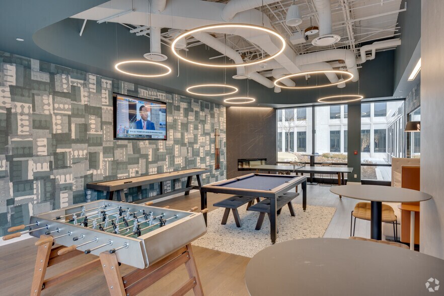 More Photos Of 1701 Golf Rd, Rolling Meadows Coworking Space