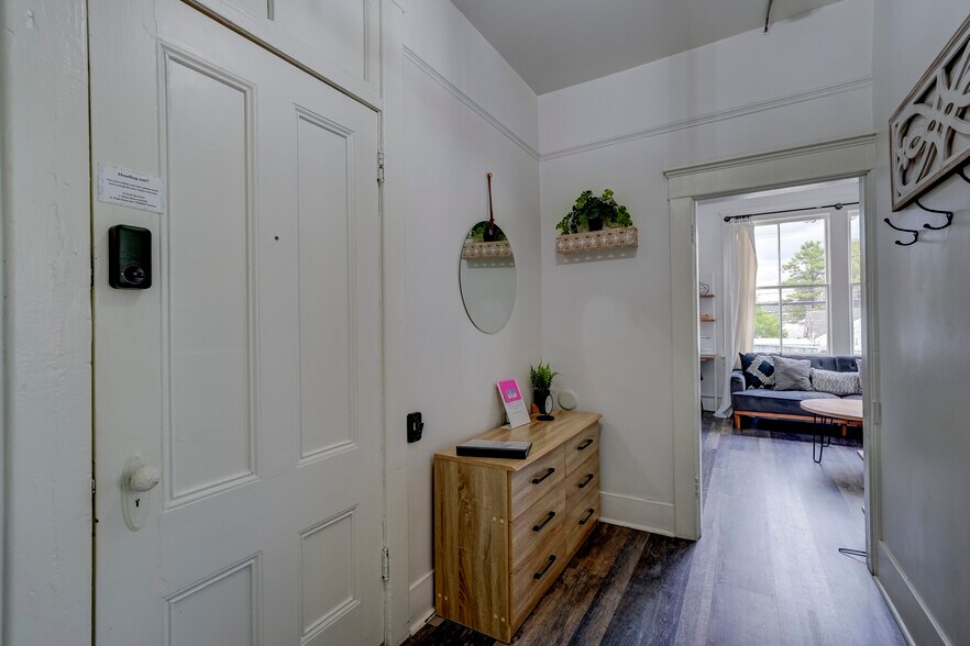 More Photos Of 215 E Willis St, Prescott Apartments For Sale