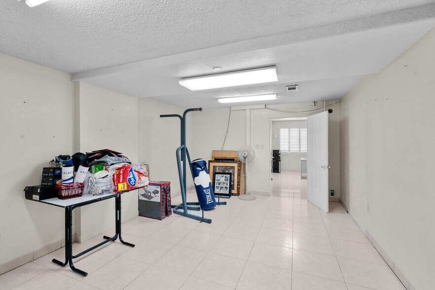 More Photos Of , El Paso Office For Sale