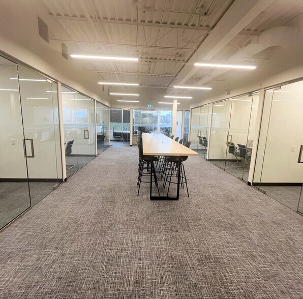 More Photos Of 850 Medway Park Dr, London Office For Lease