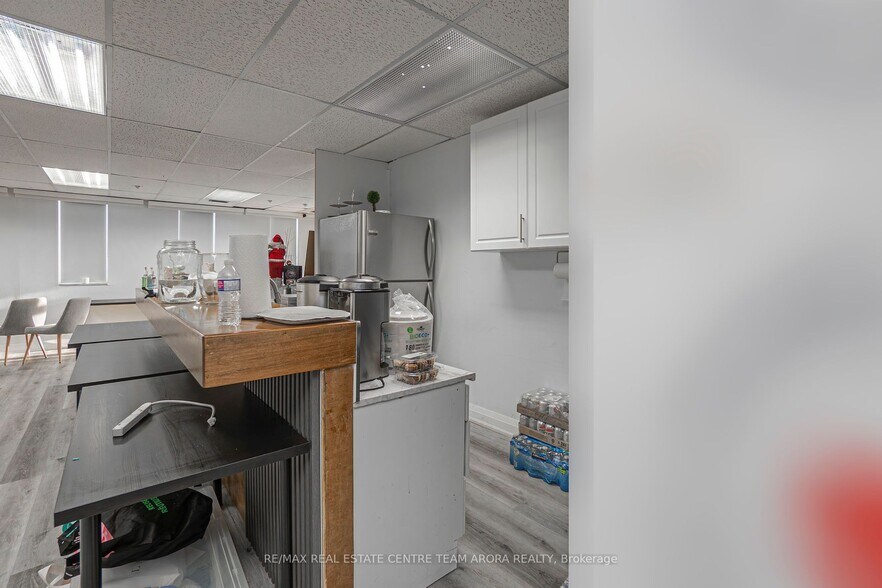 More Photos Of 3173 Erindale Station Rd, Mississauga Medical For Sale