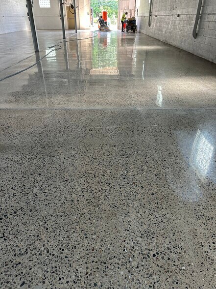 More Photos Of 2545 Industrial Row Dr, Troy Warehouse For Lease