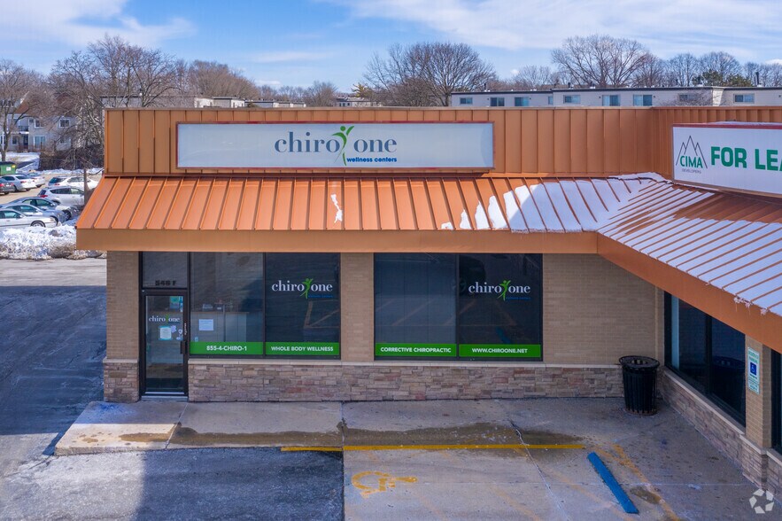 More Photos Of 546-584 S Randall Rd, Saint Charles Unknown For Lease