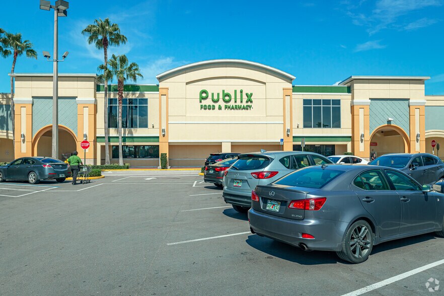 More Photos Of 5701-5881 N University Dr, Tamarac Unknown For Lease