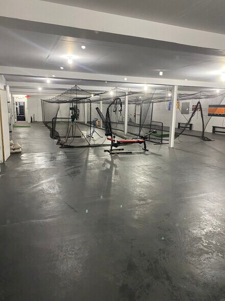 More Photos Of 137 E Washington St, Shelbyville Lodge Meeting Hall For Sale