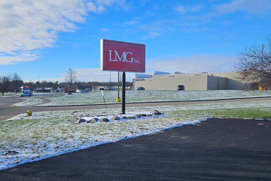 More Photos Of 109 S Greenville West Dr, Greenville Light Manufacturing For Sale