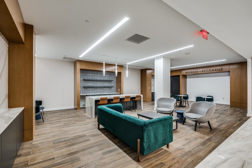 More Photos Of 1212 Corporate Dr, Irving Office For Lease