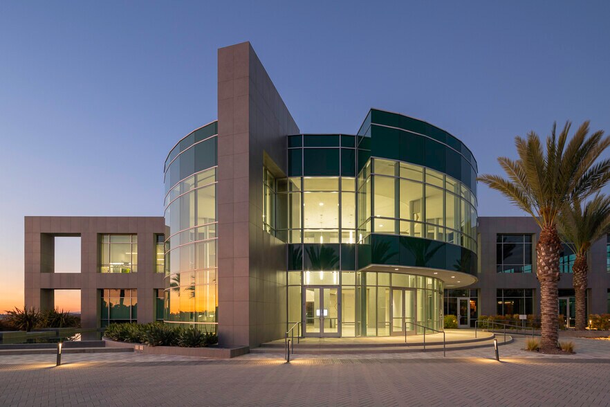 More Photos Of 5909 Sea Otter Pl, Carlsbad Unknown For Lease