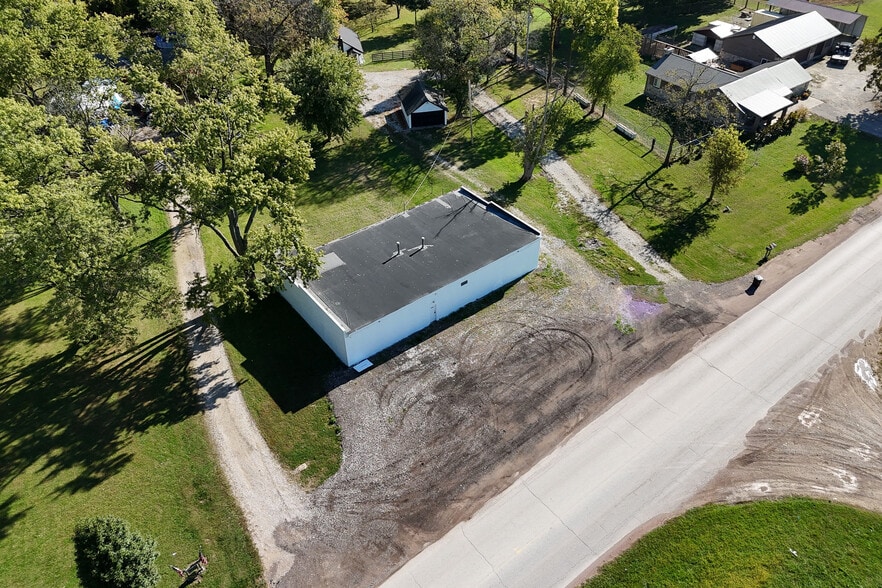 More Photos Of 10033 N Old State Road 67, Mooresville Flex For Sale