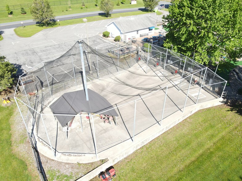 More Photos Of 4565 Spring Hill Dr, Schnecksville Amusement Park For Sale