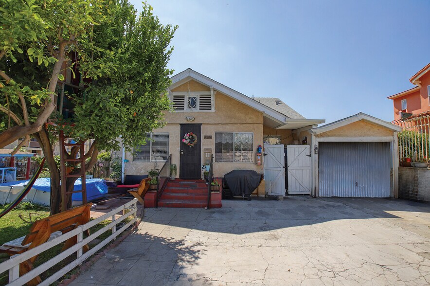 More Photos Of 2671 Clarendon Ave, Huntington Park Apartments For Sale