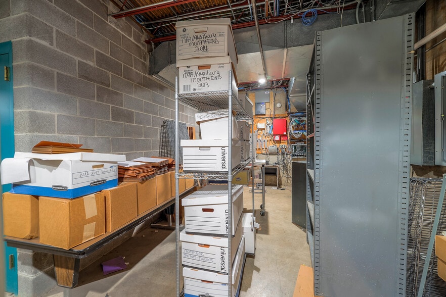 More Photos Of 8880 Ballentine St, Overland Park Office For Sale