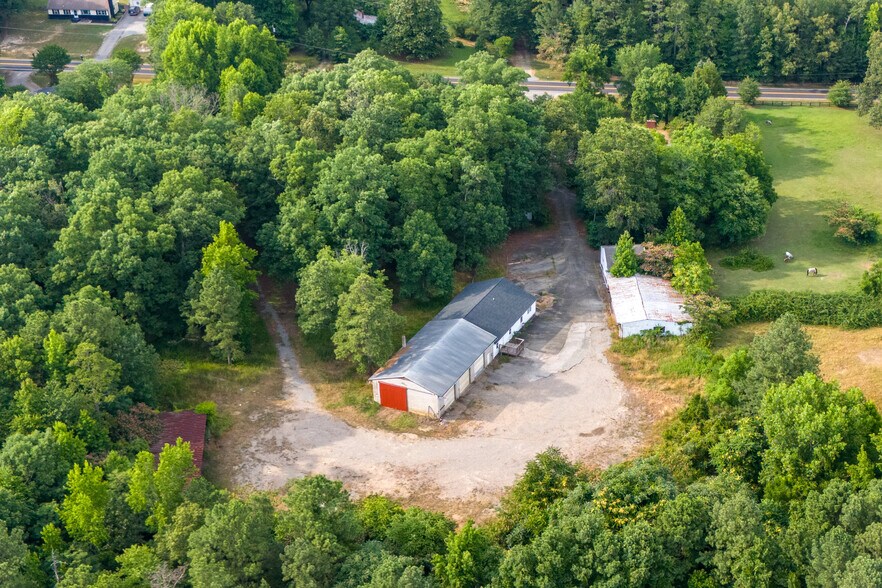 More Photos Of 2425 Portugee Rd, Sandston Warehouse For Sale